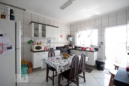 Casa para alugar com 98m², 2 quartos e 1 vagaCozinha