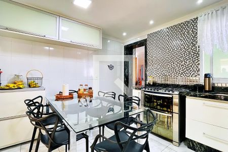 Apartamento à venda com 127m², 3 quartos e 3 vagasCozinha