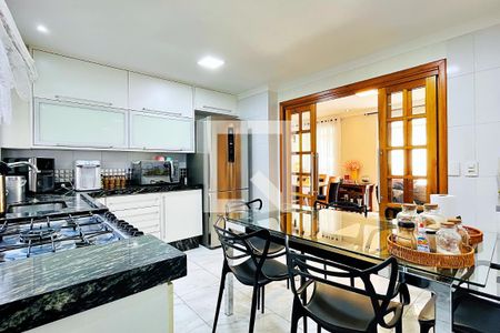 Apartamento à venda com 127m², 3 quartos e 3 vagasCozinha