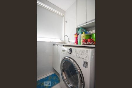 Apartamento à venda com 69m², 2 quartos e 2 vagasÁrea de serviço