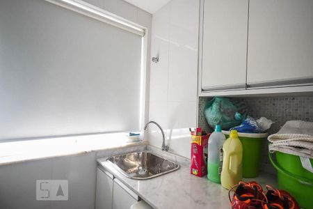 Apartamento à venda com 69m², 2 quartos e 2 vagasÁrea de serviço