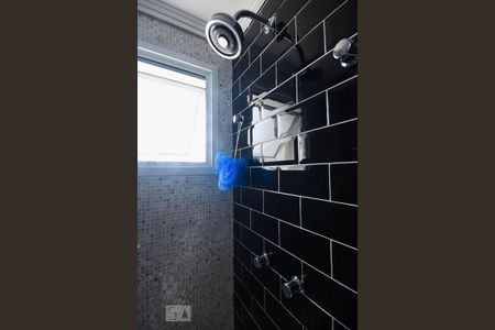 Apartamento à venda com 69m², 2 quartos e 2 vagasChuveiro do banheiro