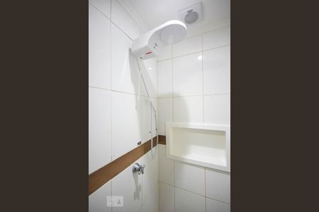 Apartamento à venda com 75m², 2 quartos e 1 vaga Apartamento à venda com 75m², 2 quartos e 1 vagaChuveiro do banheiro