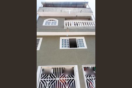 Casa à venda com 65m², 3 quartos e 2 vagasFachada