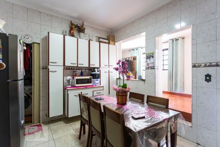 Casa à venda com 65m², 3 quartos e 2 vagasCozinha