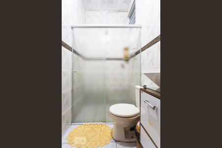 Casa à venda com 65m², 3 quartos e 2 vagasBanheiro 