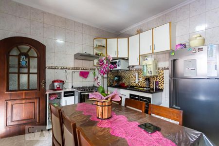 Casa à venda com 65m², 3 quartos e 2 vagasCozinha