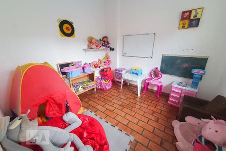 Casa de condomínio à venda com 124m², 2 quartos e 2 vagas Casa de condomínio à venda com 124m², 2 quartos e 2 vagasBrinquedoteca