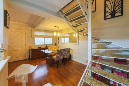 Casa de condomínio à venda com 124m², 2 quartos e 2 vagas Casa de condomínio à venda com 124m², 2 quartos e 2 vagasSala