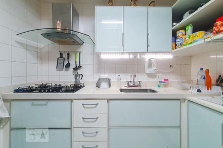 Cozinha de casa de condomínio para alugar com 2 quartos, 124m² em Jardim Previdência, São Paulo