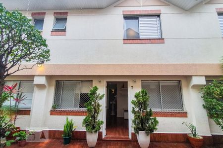 Casa de condomínio à venda com 124m², 2 quartos e 2 vagas Casa de condomínio à venda com 124m², 2 quartos e 2 vagasFachada casa