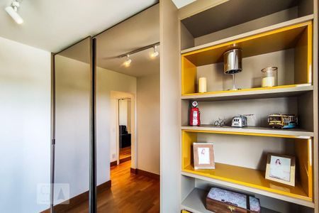 Apartamento à venda com 67m², 1 quarto e 1 vagaQuarto