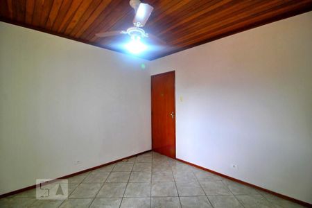 Casa à venda com 87m², 2 quartos e 3 vagasQuarto 2