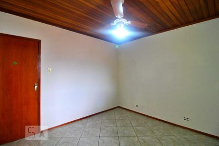 Casa à venda com 87m², 2 quartos e 3 vagasQuarto 2
