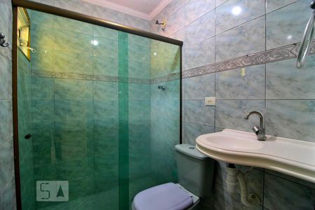 Banheiro da Suíte de casa para alugar com 2 quartos, 87m² em Vila Guarani, Santo André