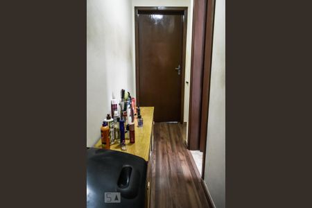 Casa à venda com 77m², 2 quartos e 2 vagas Casa à venda com 77m², 2 quartos e 2 vagasCorredor dos quartos