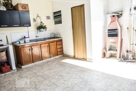 Casa à venda com 77m², 2 quartos e 2 vagas Casa à venda com 77m², 2 quartos e 2 vagasÁrea de Serviço