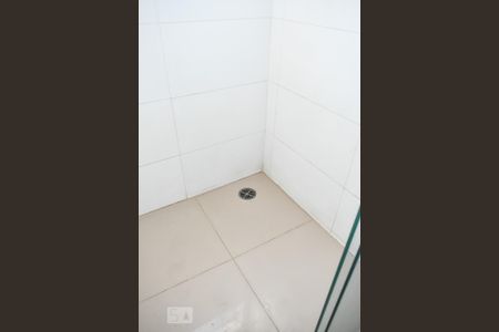 Casa à venda com 77m², 2 quartos e 2 vagas Casa à venda com 77m², 2 quartos e 2 vagasBanheiro