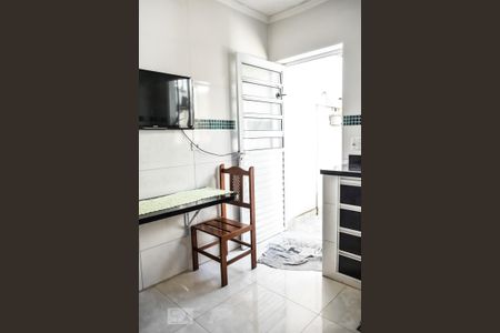 Casa à venda com 77m², 2 quartos e 2 vagas Casa à venda com 77m², 2 quartos e 2 vagasCozinha