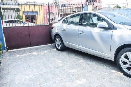 Casa à venda com 77m², 2 quartos e 2 vagas Casa à venda com 77m², 2 quartos e 2 vagasGaragem