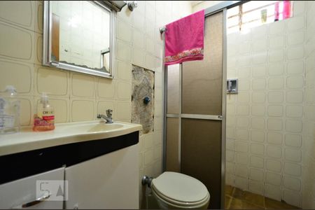 Casa à venda com 153m², 3 quartos e 2 vagasBanheiro Social