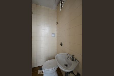 Casa à venda com 153m², 3 quartos e 2 vagasBanheiro de Serviço