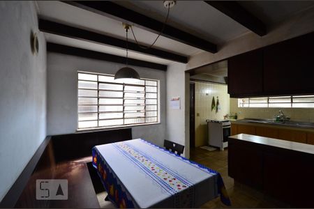 Casa à venda com 153m², 3 quartos e 2 vagasCozinha