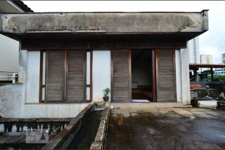 Casa à venda com 153m², 3 quartos e 2 vagasTerraço