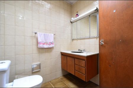 Casa à venda com 153m², 3 quartos e 2 vagasBanheiro da Suíte