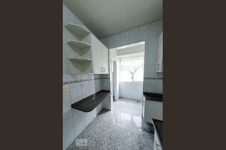 Apartamento para alugar com 98m², 3 quartos e 2 vagasCozinha
