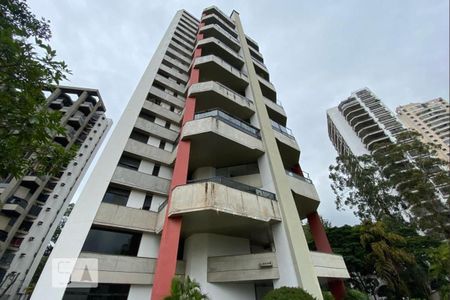 Apartamento à venda com 337m², 4 quartos e 6 vagasFachada