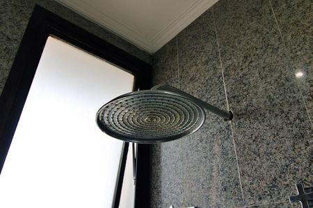 Apartamento à venda com 337m², 4 quartos e 6 vagasBanheiro da Suíte 4