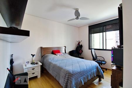 Apartamento à venda com 337m², 4 quartos e 6 vagasSuíte 3
