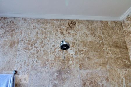 Apartamento à venda com 337m², 4 quartos e 6 vagasBanheiro da Suíte 1