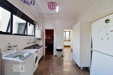 Apartamento à venda com 337m², 4 quartos e 6 vagasÁrea de Serviço