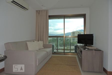 Sala de apartamento para alugar com 1 quarto, 46m² em Jacarepaguá, Rio de Janeiro