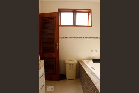 Casa para alugar com 180m², 3 quartos e 3 vagasBanheiro da Suíte