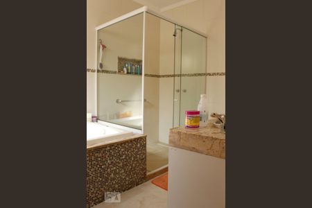 Casa para alugar com 180m², 3 quartos e 3 vagasBanheiro da Suíte