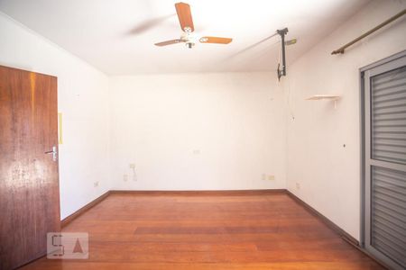 Casa à venda com 398m², 3 quartos e 8 vagasSuíte