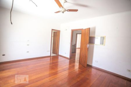 Casa à venda com 398m², 3 quartos e 8 vagasSuíte