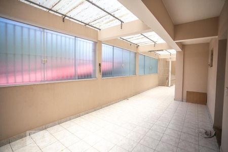 Casa à venda com 398m², 3 quartos e 8 vagasHall