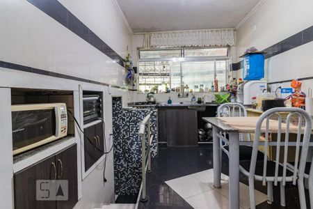 Casa à venda com 200m², 4 quartos e 4 vagasCozinha