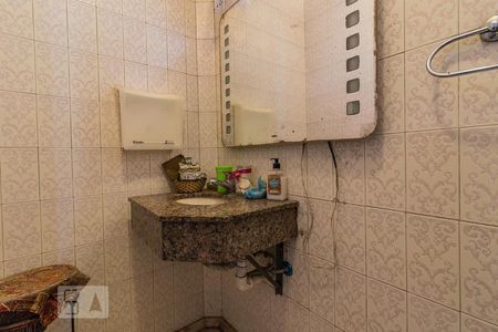 Casa à venda com 200m², 4 quartos e 4 vagasLavabo