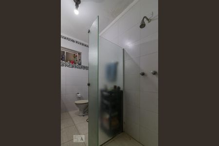 Casa à venda com 200m², 4 quartos e 4 vagasChuveiro
