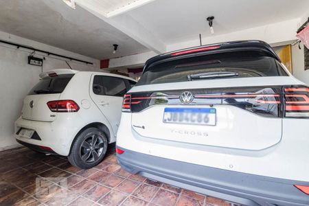 Casa à venda com 200m², 4 quartos e 4 vagasGaragem