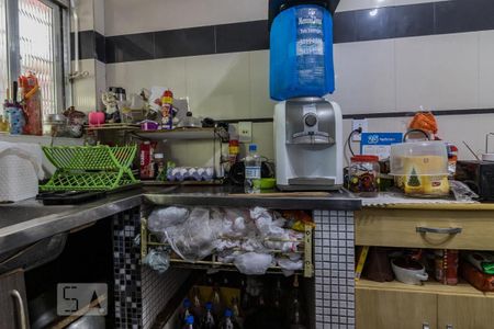 Casa à venda com 200m², 4 quartos e 4 vagasCozinha