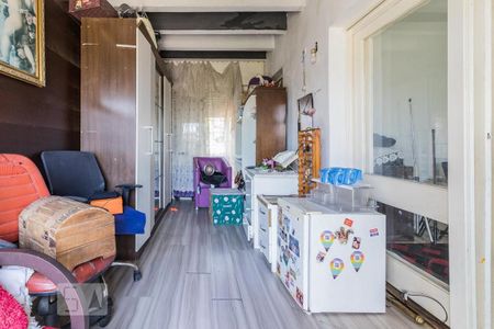 Casa à venda com 200m², 4 quartos e 4 vagasDormitório2