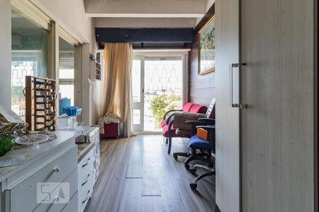 Casa à venda com 200m², 4 quartos e 4 vagasDormitório2