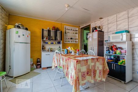 Casa à venda com 290m², 2 quartos e 2 vagas Casa à venda com 290m², 2 quartos e 2 vagasCozinha