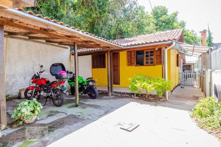 Casa à venda com 290m², 2 quartos e 2 vagas Casa à venda com 290m², 2 quartos e 2 vagasQuintal